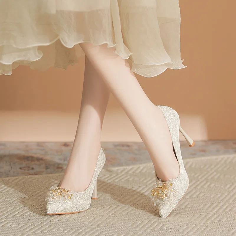 Zubumei Slim Heel High Heels Women's Champagne-3