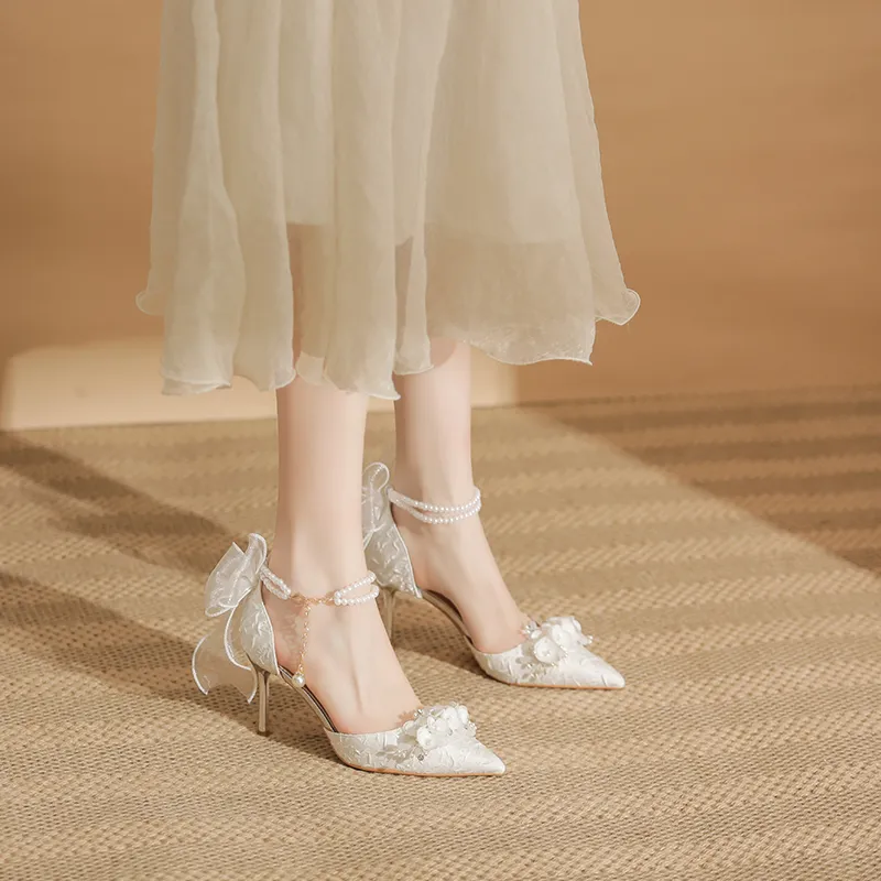 Zubumei Slim Heel High Heels Women's White-4
