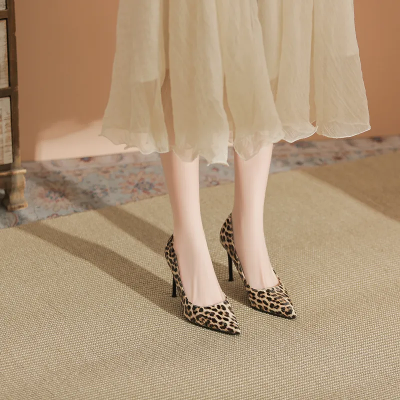 Zubumei Slim Heel High Heels Women's Leopard Print-7