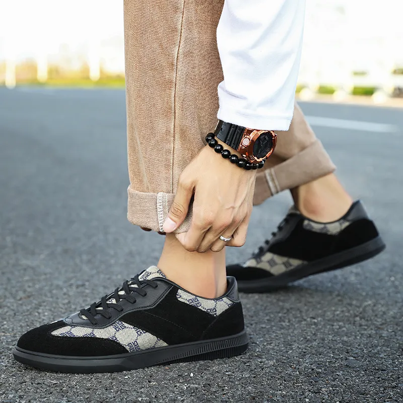 Extravagant Low Top Skateboard Shoes Men's Black-2