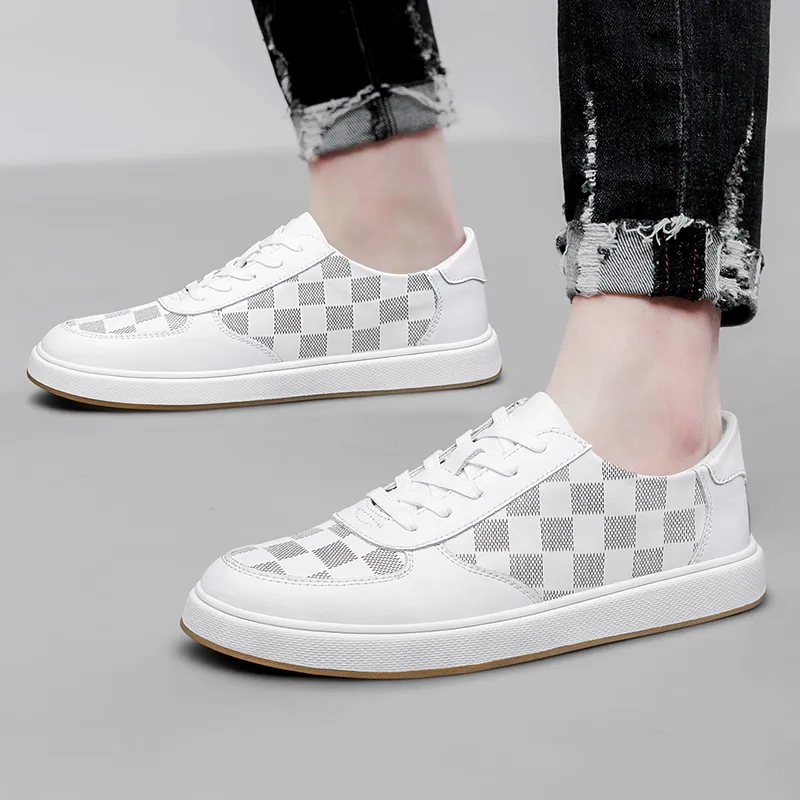 Extravagant Casual Shoes Men's White-3