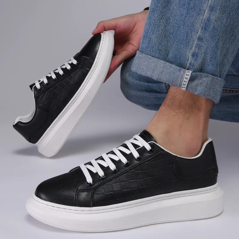 Extravagant Anti Slip Wear Resistant Lightweight Breathable Low Top Skateboard Shoes Men's Black-2