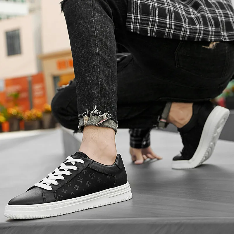 Extravagant Low Top Skateboard Shoes Men's Black-4