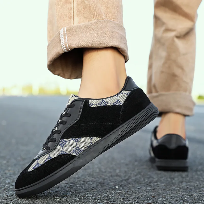 Extravagant Low Top Skateboard Shoes Men's Black-4