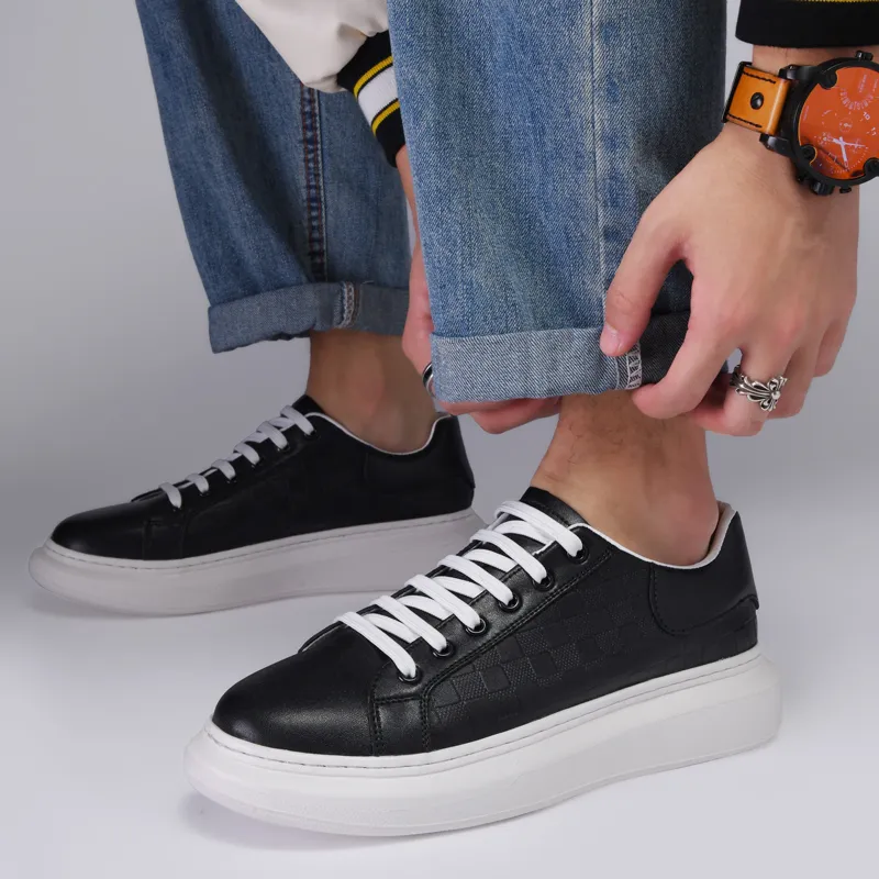 Extravagant Anti Slip Wear Resistant Lightweight Breathable Low Top Skateboard Shoes Men's Black-4