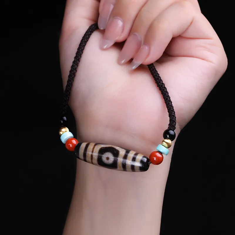Cardamom Time Agate Jade Pendants Unisex-1