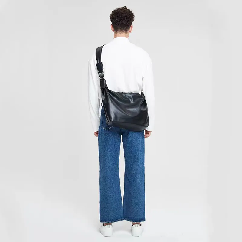 FAIRWHALE Synthetic Leather Dumpling Bag Crossbody Bag Regular Unisex Black-10