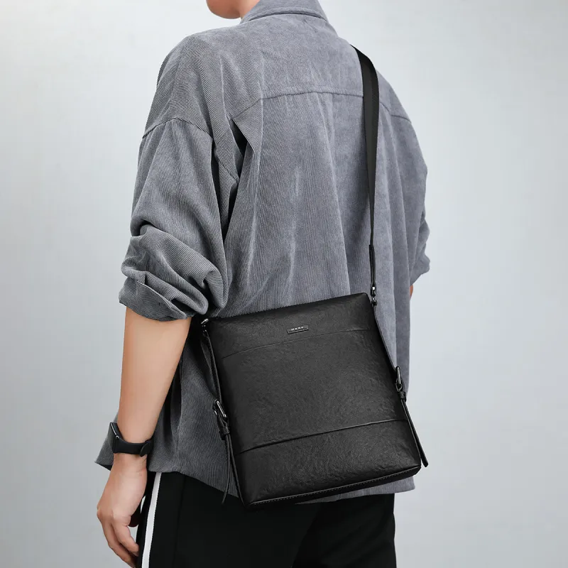 FAIRWHALE Top Grain Cow Leather Crossbody Bags Regular Men's Black-6