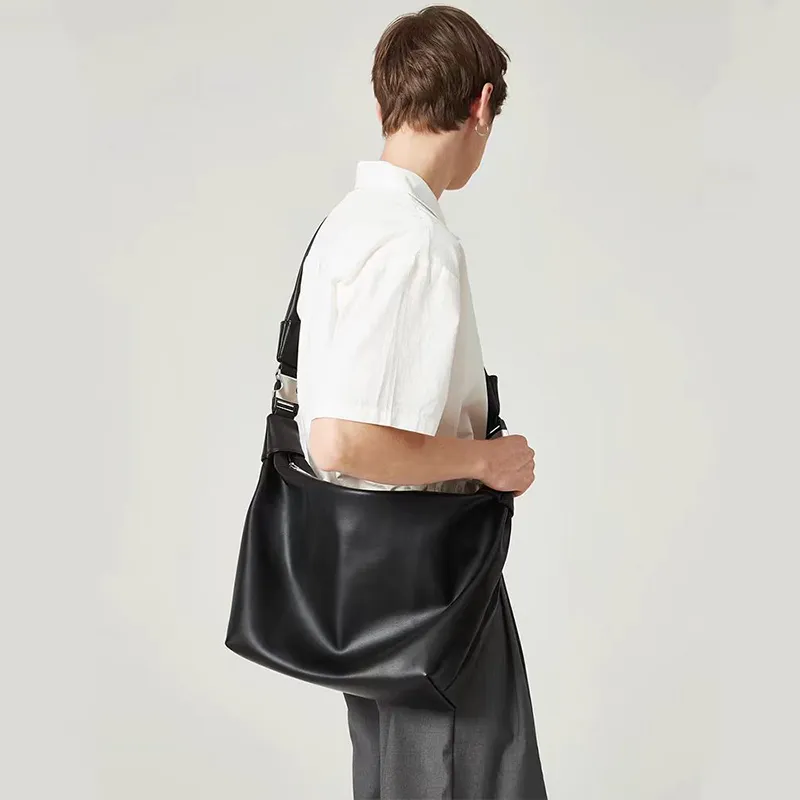 FAIRWHALE Synthetic Leather Dumpling Bag Crossbody Bag Regular Unisex Black-9