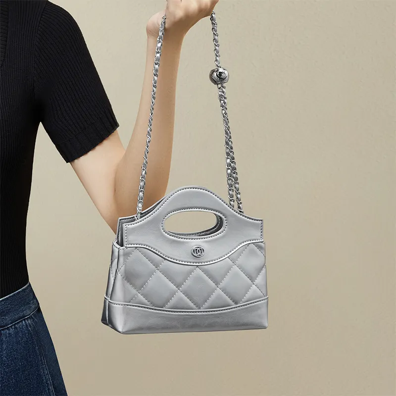 RED DRAGONFLY Cow Leather Handbag Unisex Classic Black/Silver-10