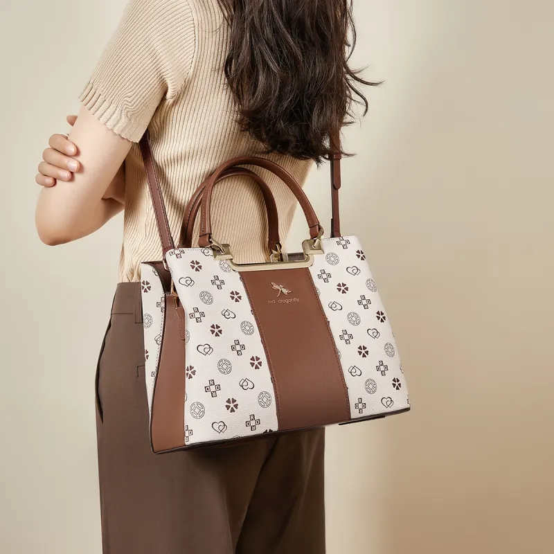 RED DRAGONFLY PVC Handbag Regular Unisex Coffee/Khaki-38
