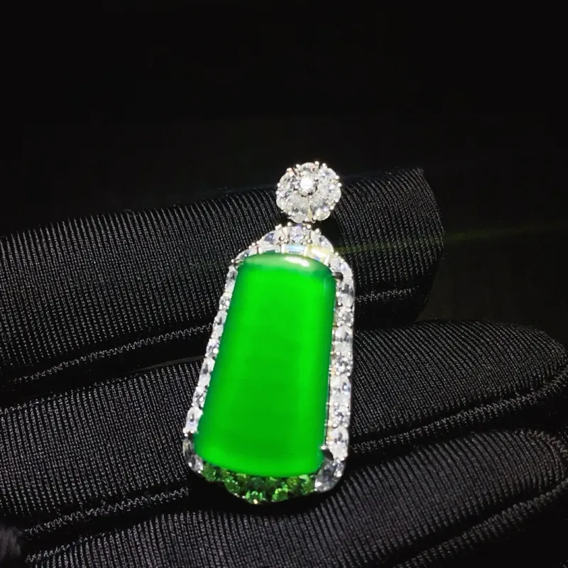 Xifeng Building Chalcedony Pendants Unisex-1
