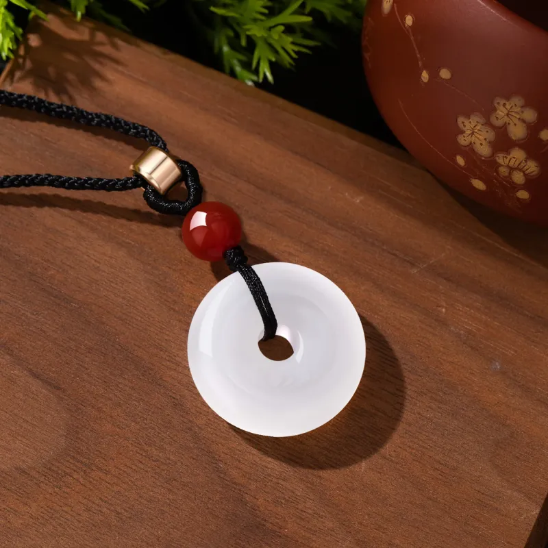 Xifeng Building Chalcedony Pendants Unisex-3