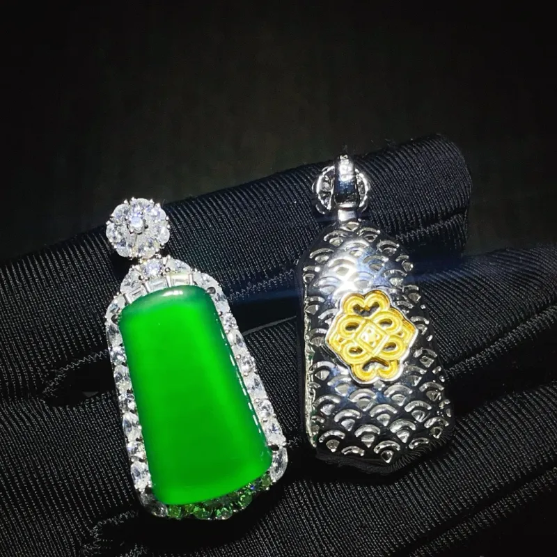 Xifeng Building Chalcedony Pendants Unisex-4