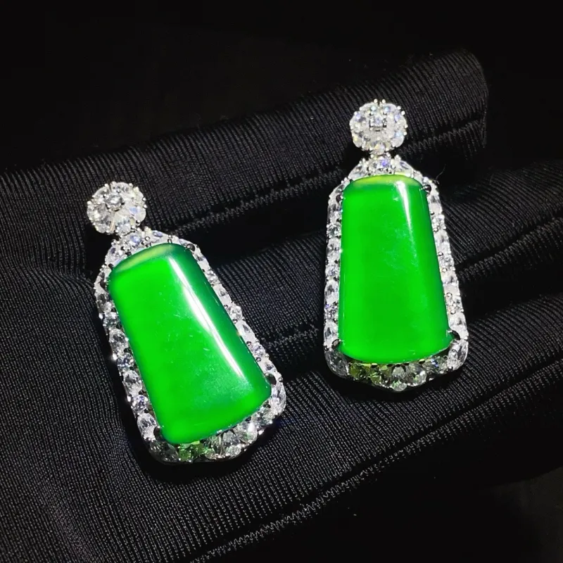 Xifeng Building Chalcedony Pendants Unisex-3