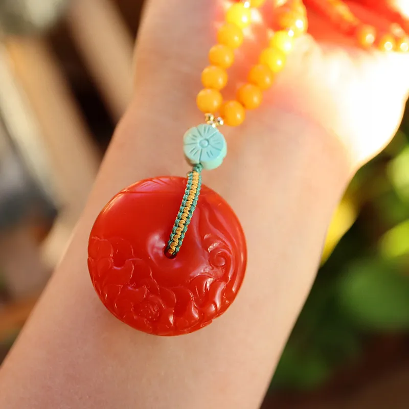 Xifeng Building Southern Red Agate Necklaces Unisex-2