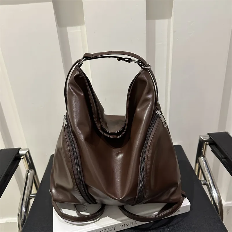 Barang Bear Shoulder Bag PU Unisex Black/Coffee-2