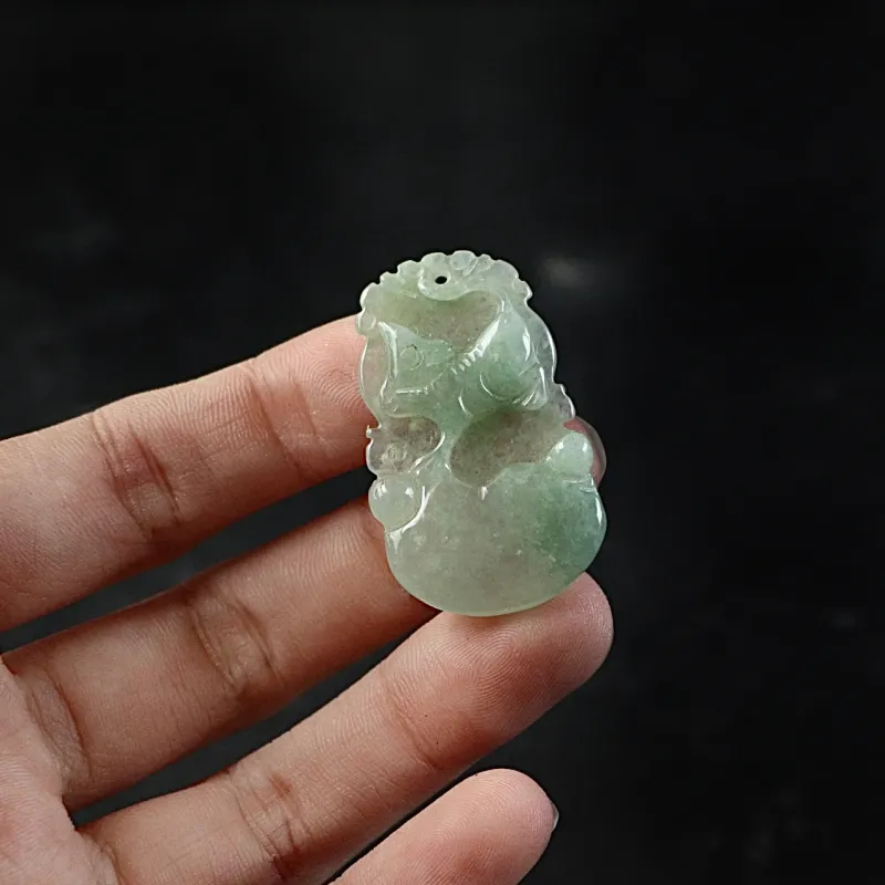 South Asia Bean Type Jadeite Pendants Unisex-1