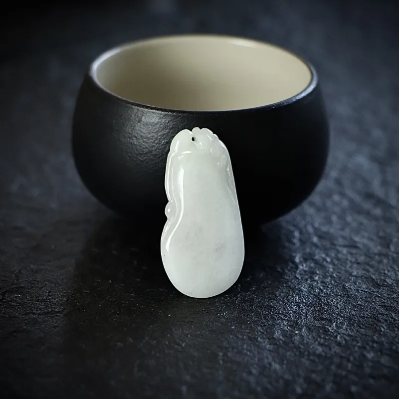 South Asia Bean Type Jadeite Pendants Unisex-1