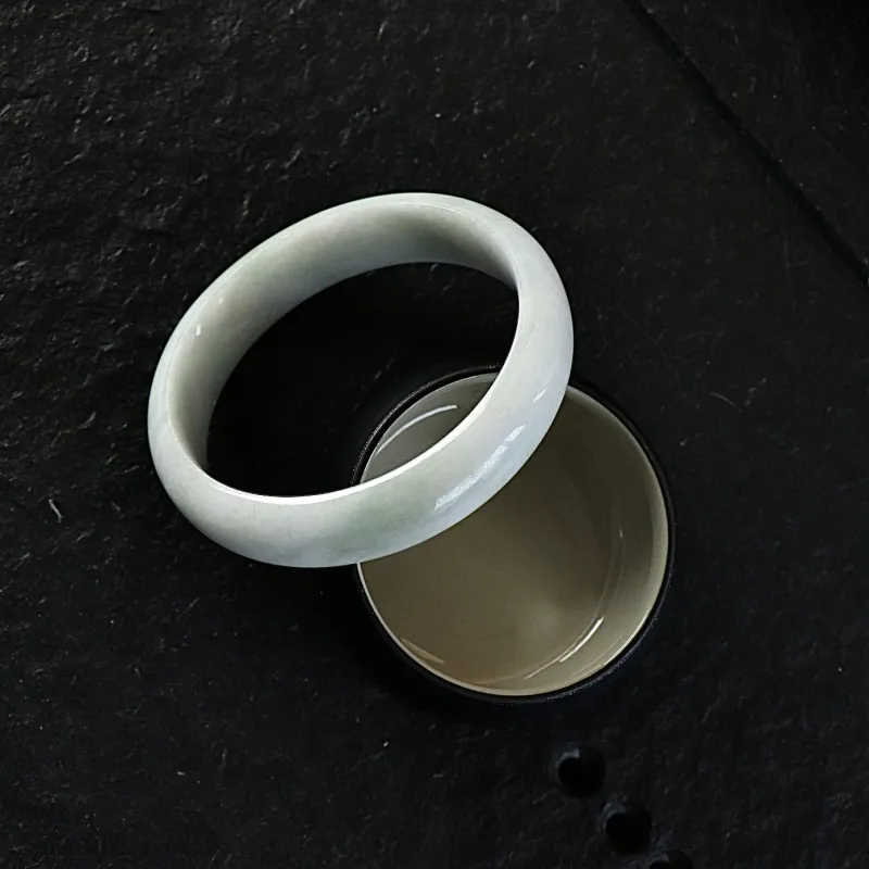 South Asia Bean Type Jadeite Bangles Unisex-2