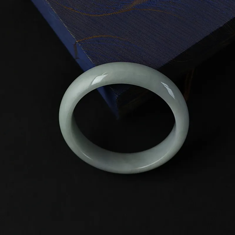 South Asia Bean Type Jadeite Bangles Unisex-1