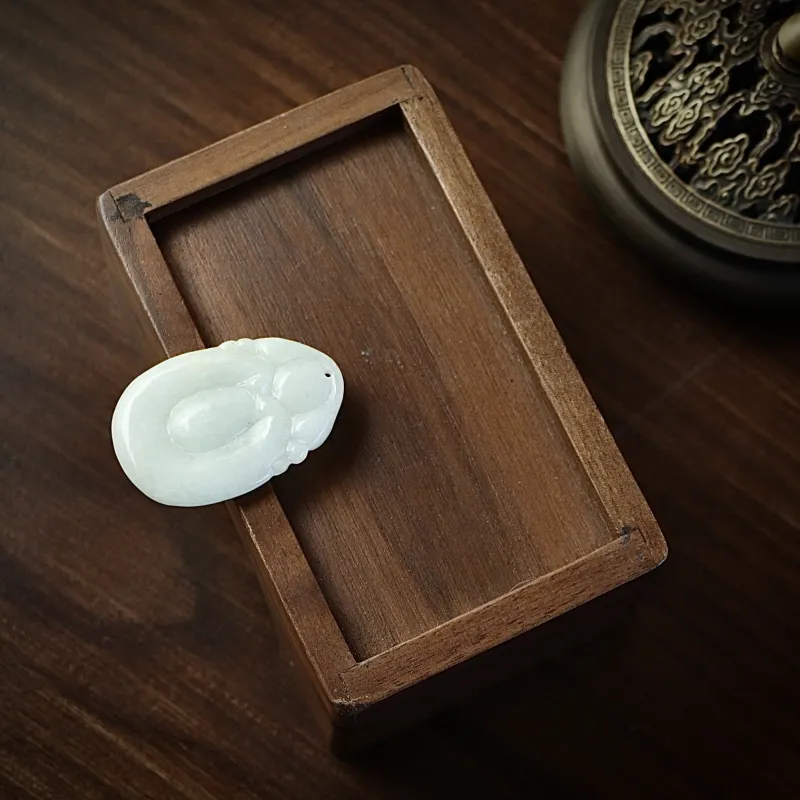 South Asia Bean Type Jadeite Pendants Unisex-3