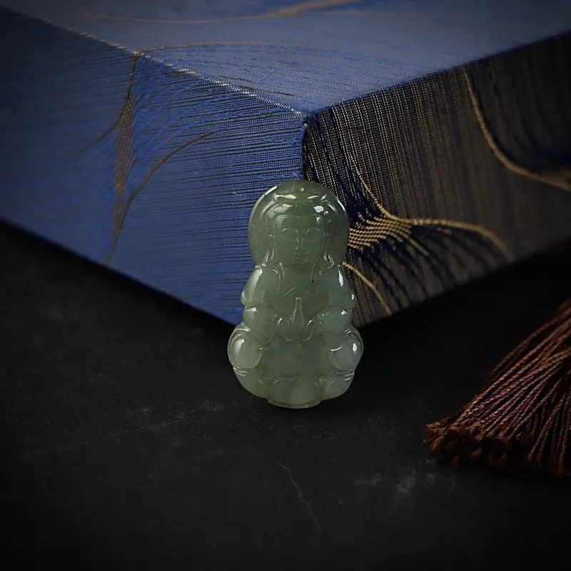 South Asia Bean Type Jadeite Pendants Unisex-1