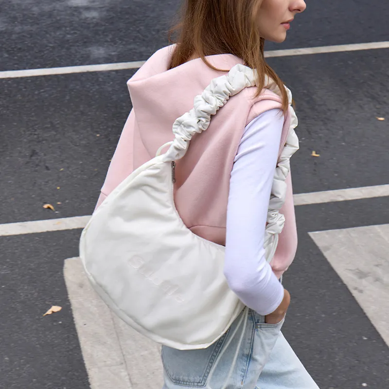Subtle Fabric Cloud Shoulder Bag Unisex Ecru/Black-2