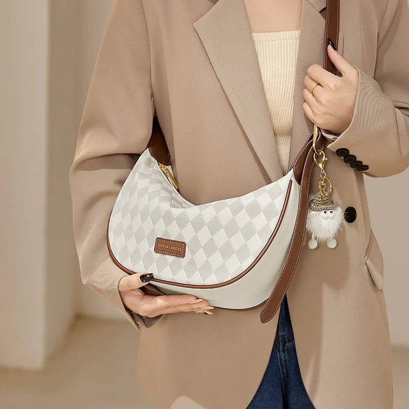 Simvay Clos Cow Leather With Synthetic Leather Crossbody Bag Dumpling Bag Small Size Women's Ecru-7
