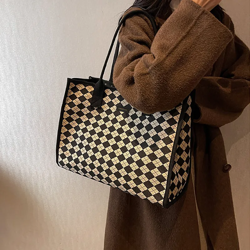 CinvaiKrose Handbags-2
