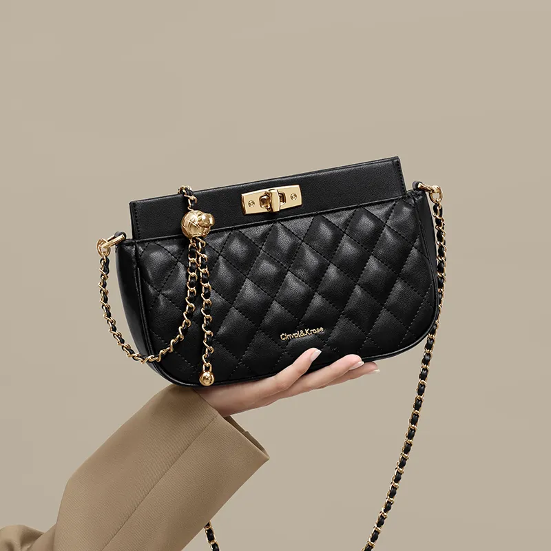 CinvaiKrose Synthetic Leather Chain Shoulder Bag Small Size Women's Black/Ecru-4