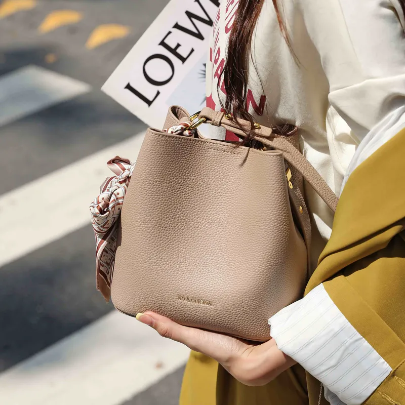 Simvay Clos Cow Leather Bucket Bags Shoulder Bags Regular Women's-6