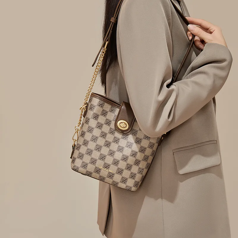 Simvay Clos PVC With Synthetic Leather Chain Shoulder Bag Crossbody Bag Bucket Bag Small Size Women's Khaki-2