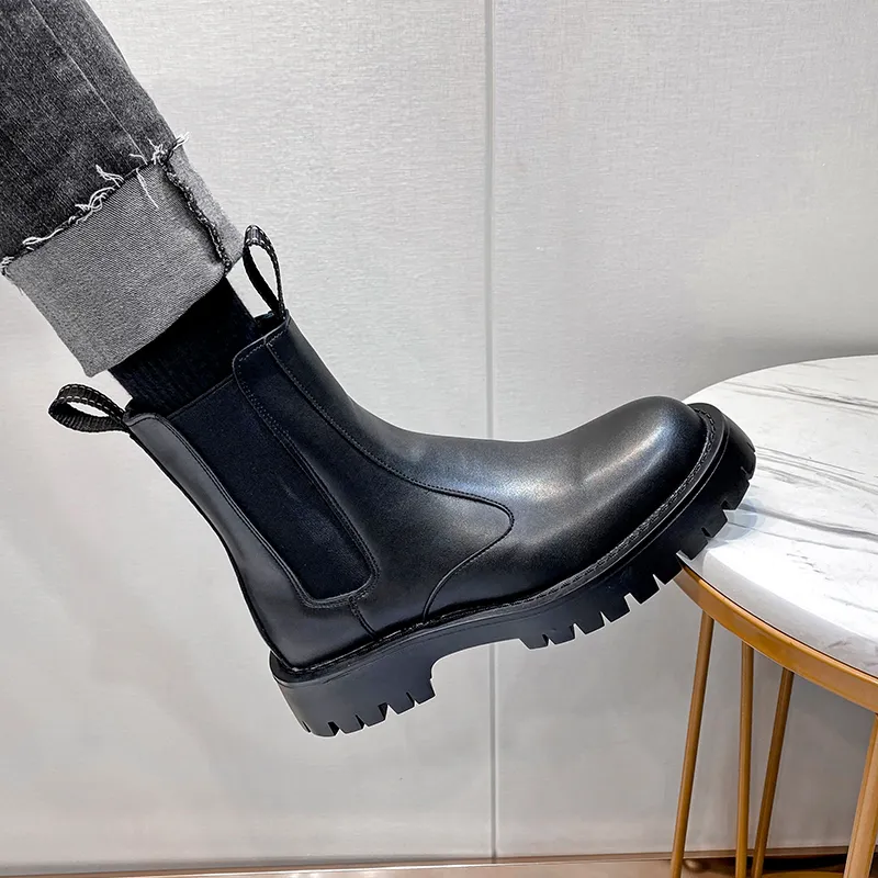 JIETEGONGYANG Short Chelsea Boots Men's Black-8