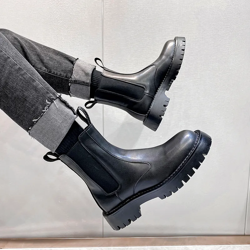 JIETEGONGYANG Short Chelsea Boots Men's Black-3