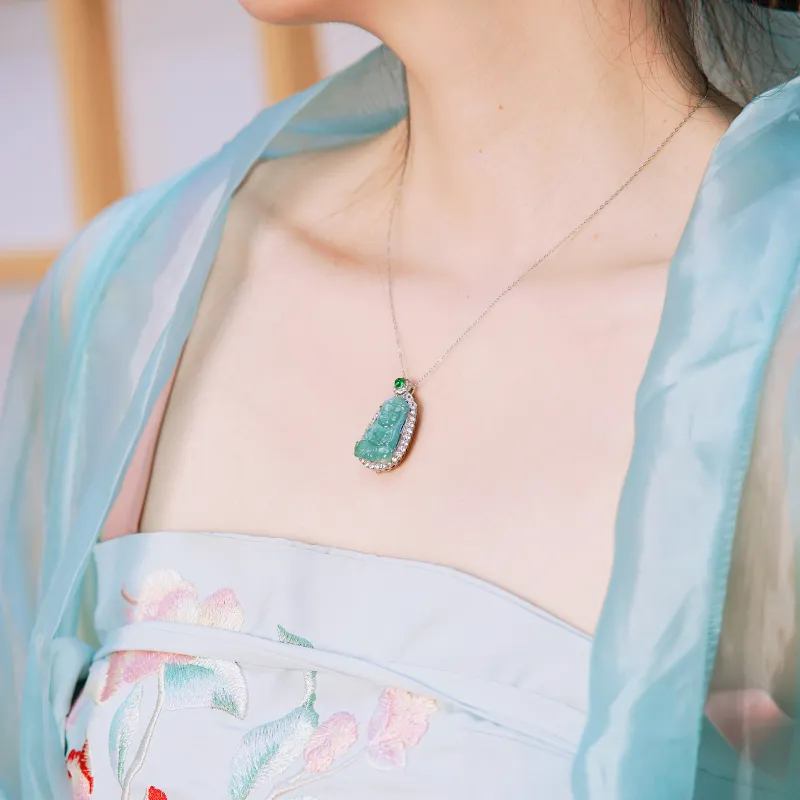 North Cain Ice Type Jadeite Pendants Unisex-1