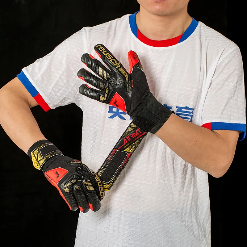 REUSCH Goalkeeper Gloves-9