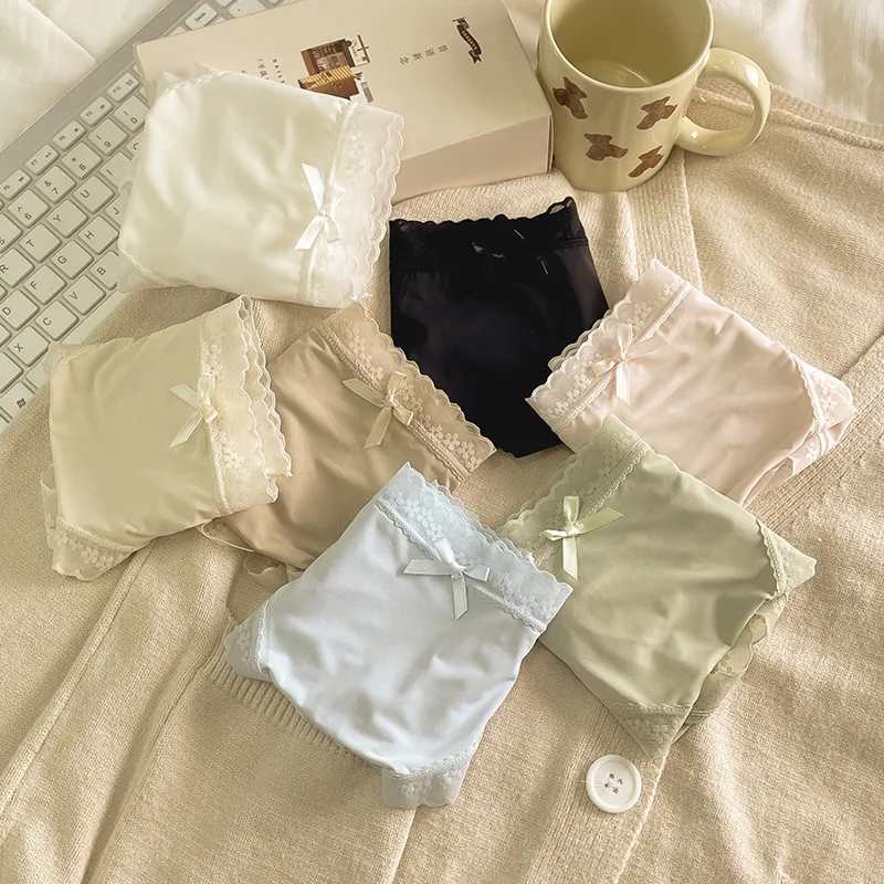 2323 Women's Underpants-1