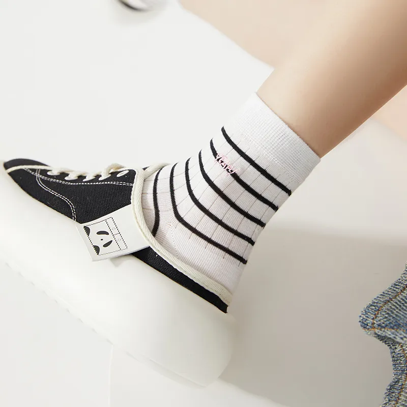 2323 Women's Mid Calf Socks-2