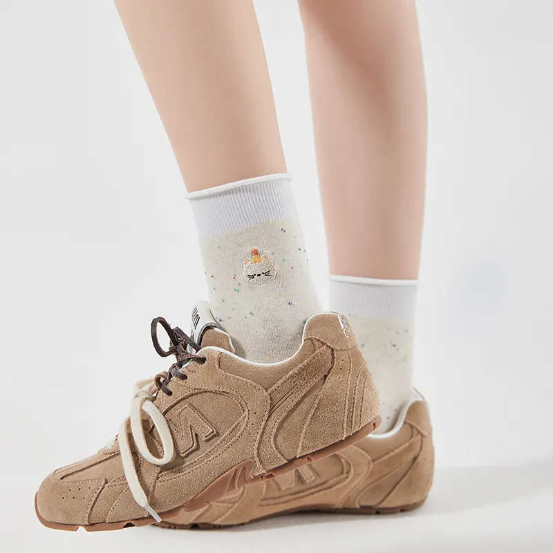 2323 Women's Mid Calf Socks-1