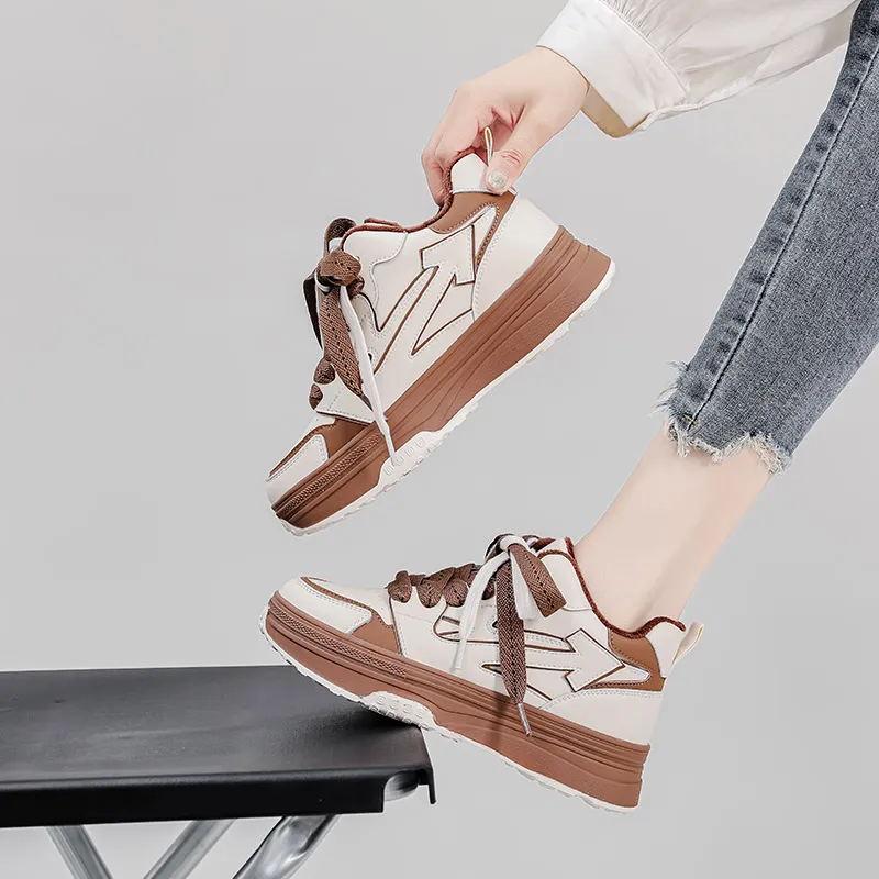 DAPHNE Low Top Skateboard Shoes Women's-7