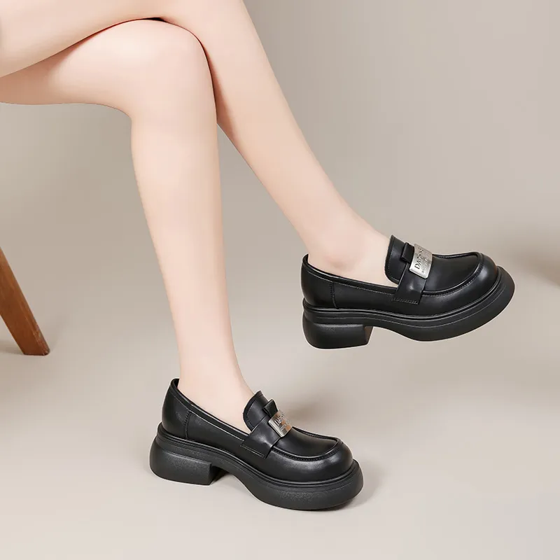 DAPHNE Loafers Women's Black/Ecru-5