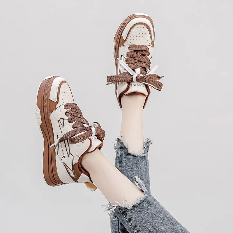DAPHNE Low Top Skateboard Shoes Women's-6