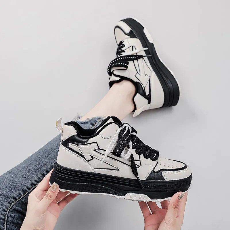 DAPHNE Low Top Skateboard Shoes Women's-2