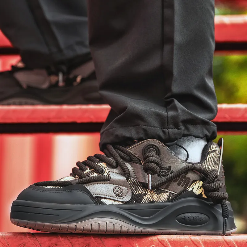 Isolated Manufacturing Coverage Wear-Resistant Slip-Resistant Low-Top Skateboard Shoes Unisex-8