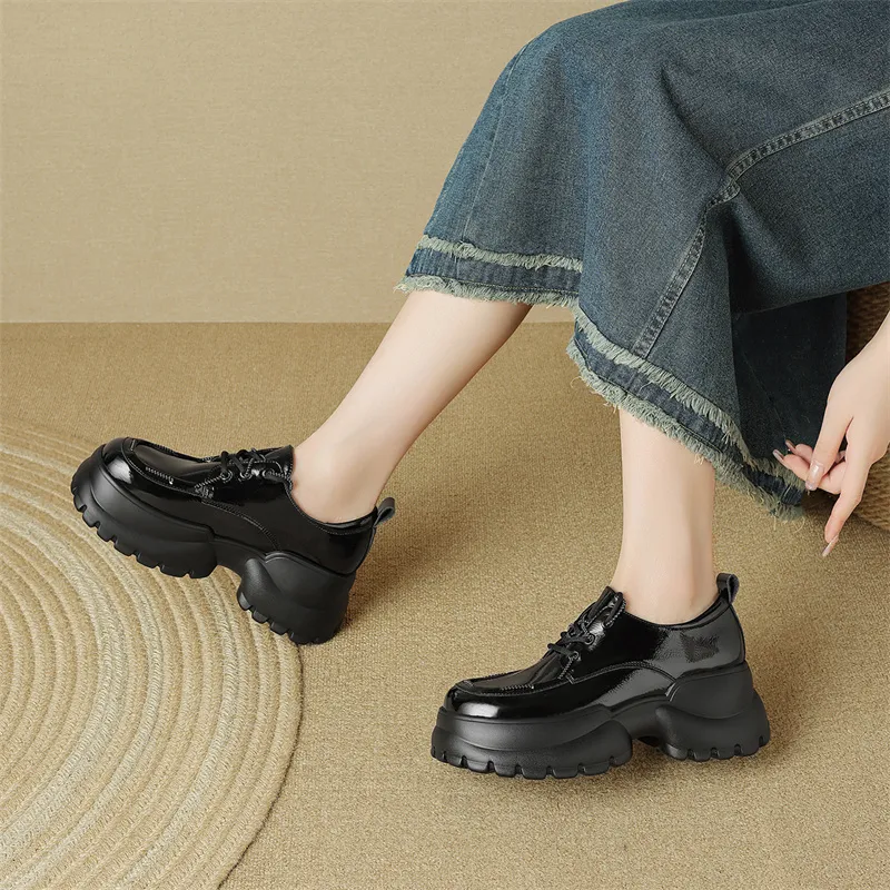 JOSINY Loafers Women's Black/Ecru-6