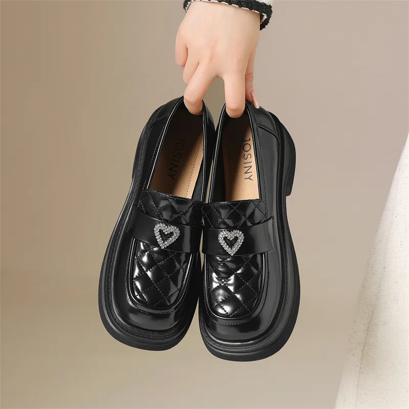 JOSINY Loafers Women's Black/Ecru-7