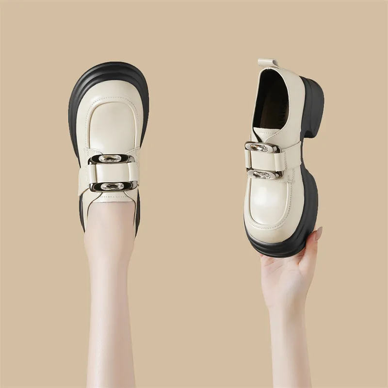 JOSINY Loafers Women's Black/Ecru-6