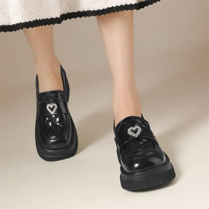 JOSINY Loafers Women's Black/Ecru-5