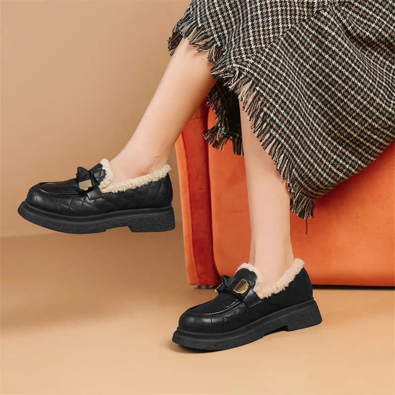 JOSINY Loafers Women's Black/Ecru-5